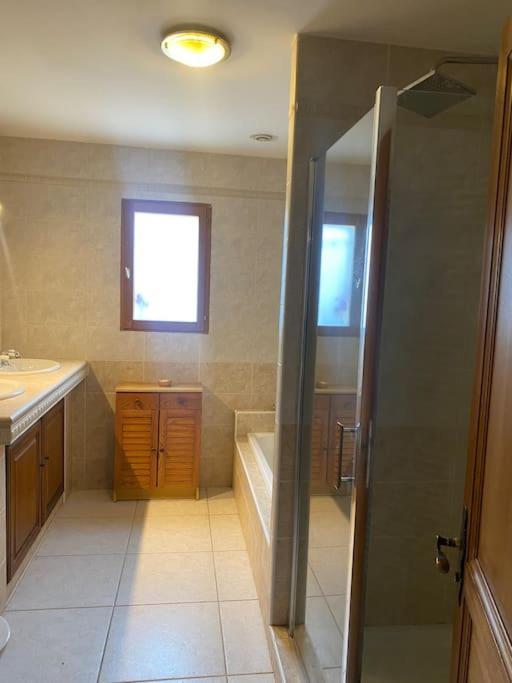 הוילה Vérargues Chez Cathy Et Philippe מראה חיצוני תמונה